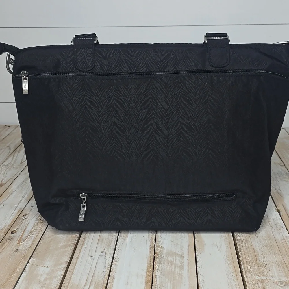 Baggallini Avenue Tote
